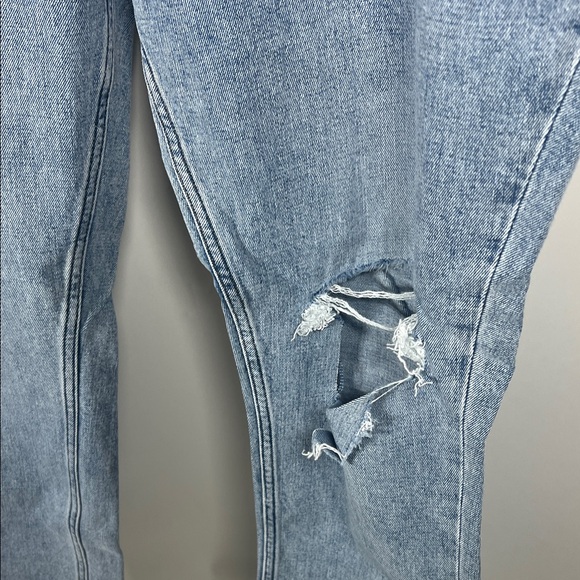 Abercrombie & Fitch High Rise Blue Jeans - Picture 4 of 5